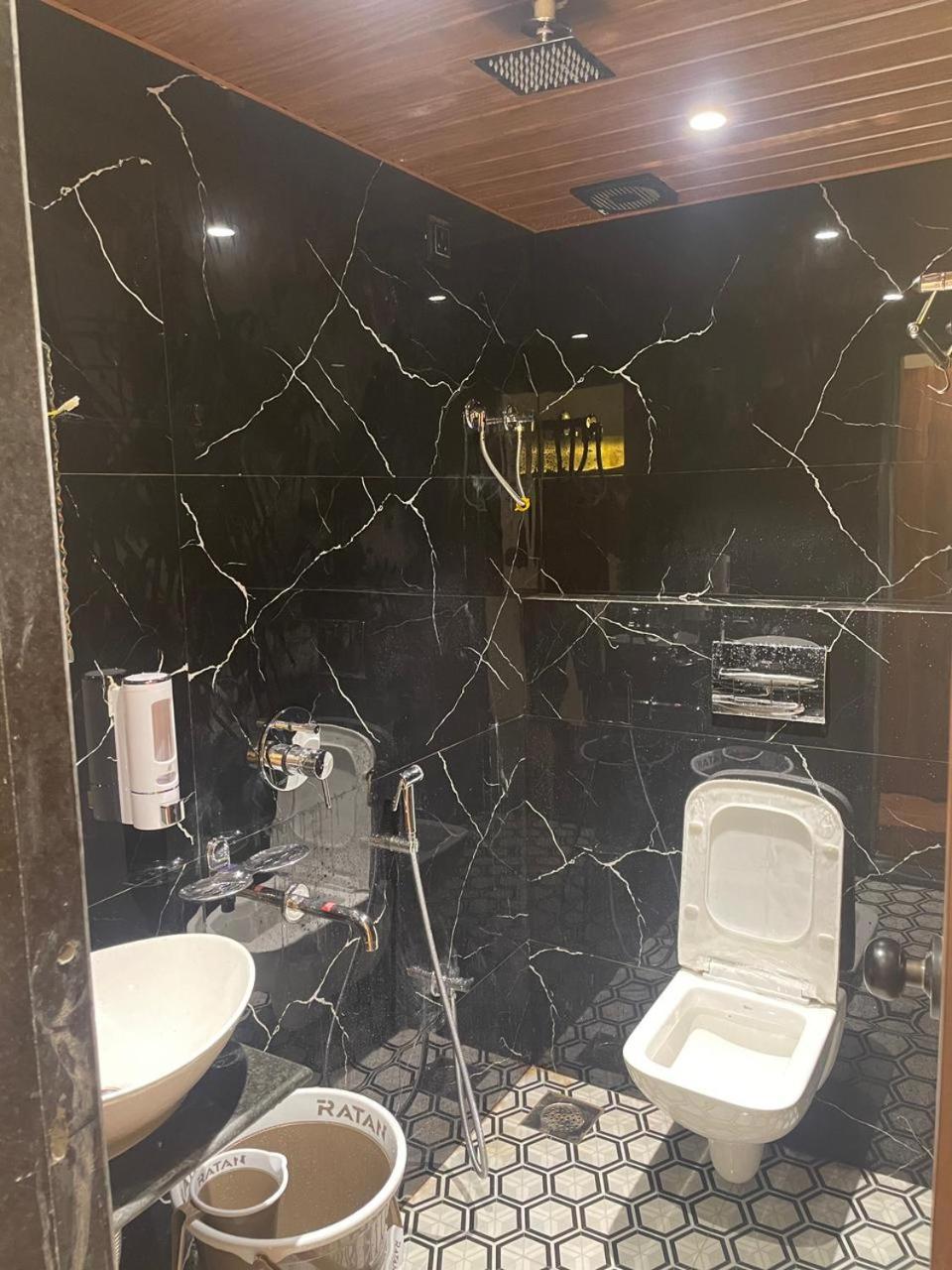 Hotel Sai Palace- Near Tata Memorial Hospital Mumbai Luaran gambar